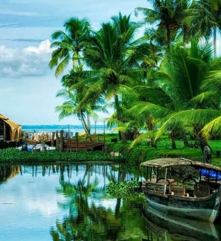 Explore Kerala: God’s Own Country tour package at low cost on expeditionelite.in