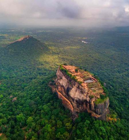Explore Discover Sri Lanka tour package at low cost on expeditionelite.in