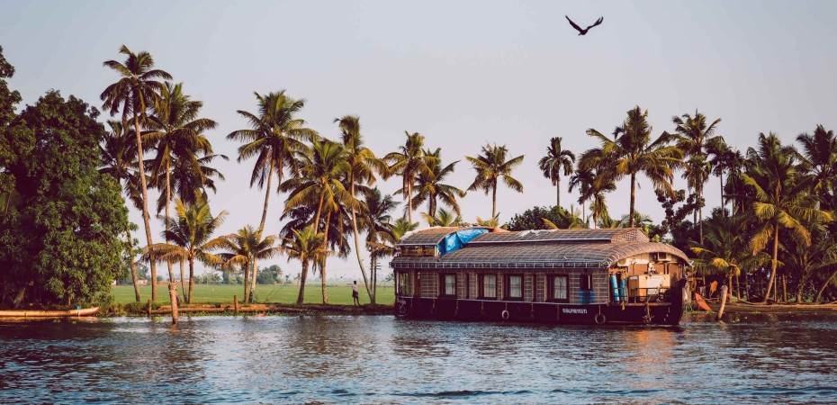 Explore Kerala: God’s Own Country at just ₹ 14,000.00 with https://expeditionelite.in